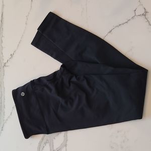 Lululemon Align Legging / Size 4 / 28" / Black